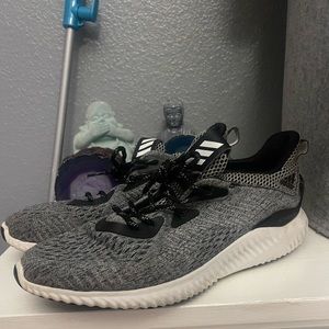 ADIDAS RUNNING SHOES